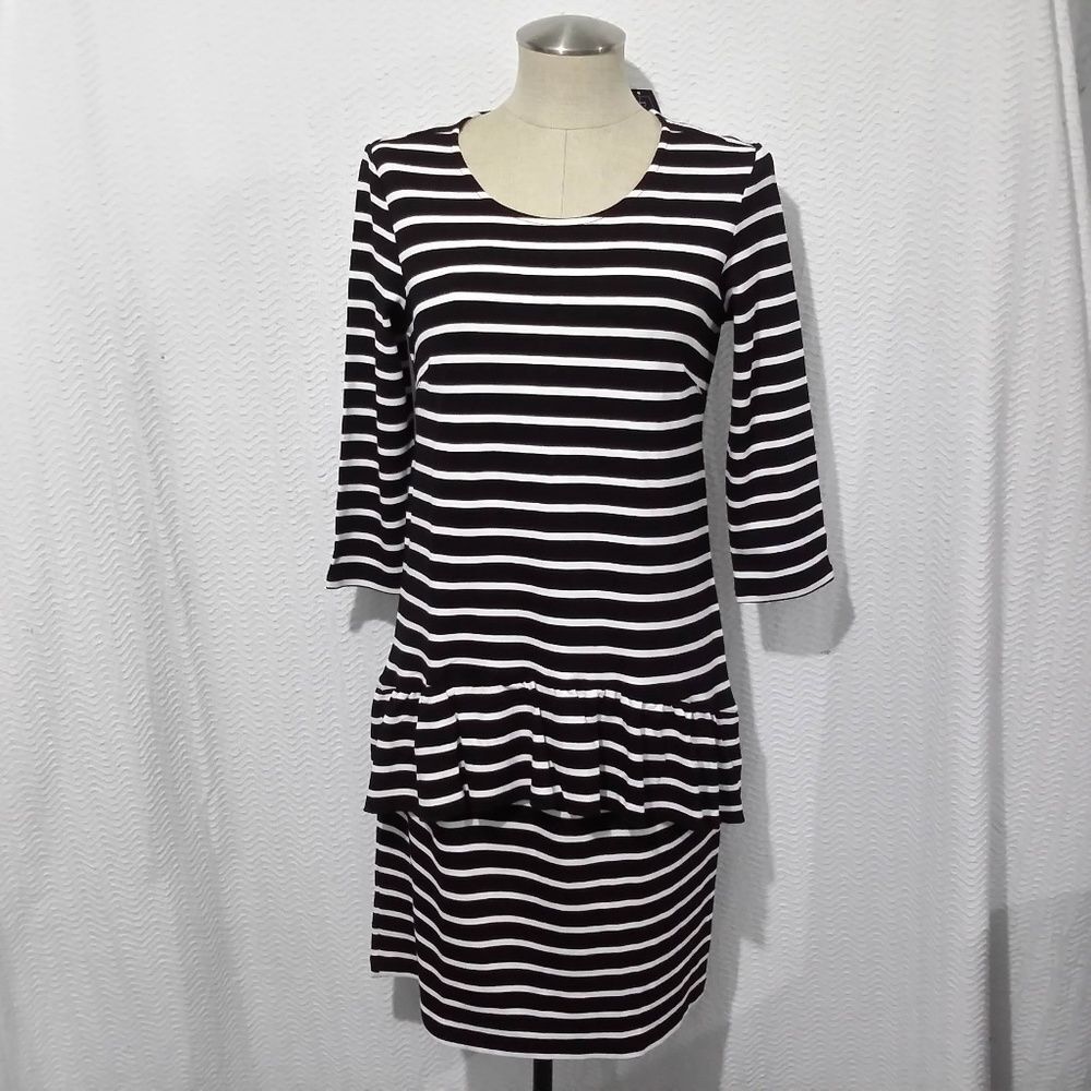 NWT DOWNEAST DRESS WHITE/BLACK STRIPED RUFFLED XS